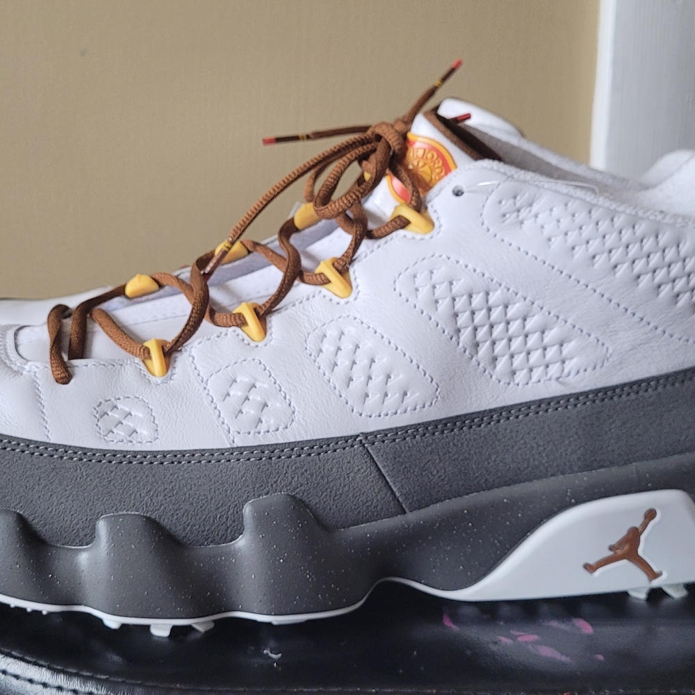 Jordan Men's White and Gray Sneakers